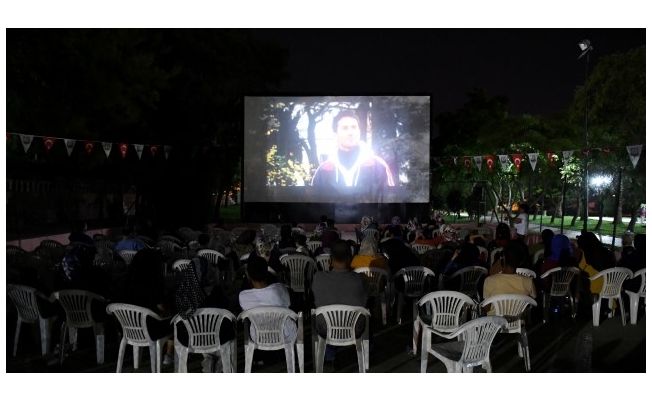 Büyükşehir'in yaz sineması etkinliğine yoğun ilgi