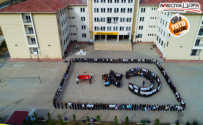 Öğrencilerden Barış Pınarı'na koreografili destek