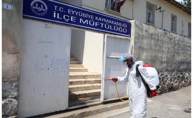 Eyyübiye'de dezenfekte çalışmaları sürüyor