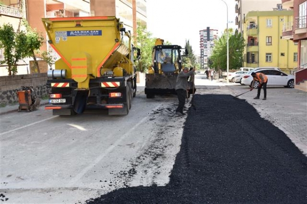 Siverek'te cadde ve sokaklarda onarım çalışmaları