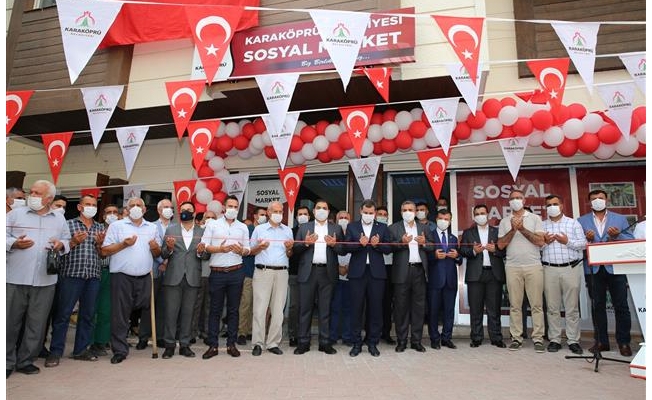 Karaköprü'de sosyal market açıldı