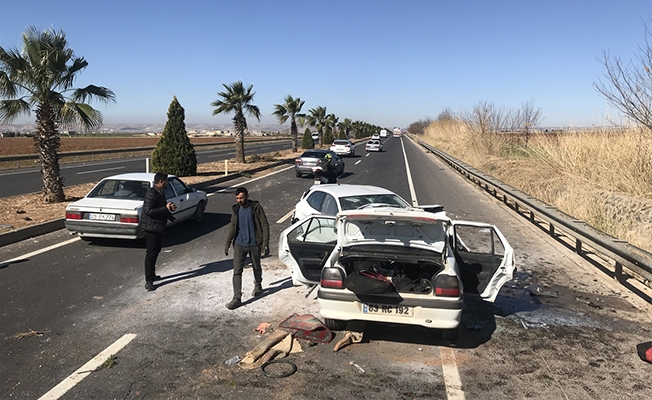 Şanlıurfa'da iki otomobil çarpıştı: 6 yaralı
