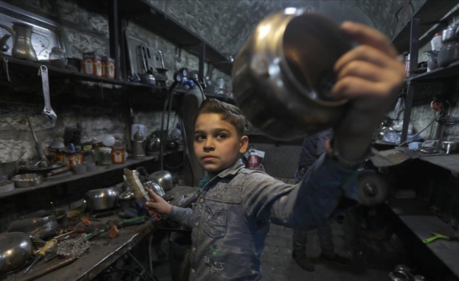 Halepli aile  kalaycılığı memleketlerinde yaşatıyor