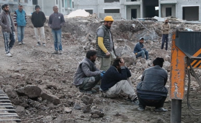 Şanlıurfa'da inşaattan düşen işçi hayatını kaybetti