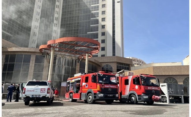 Şanlıurfa'da otel inşaatında çıkan yangında bekçi öldü