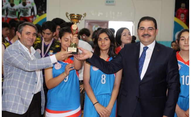 Haliliye’de 19 Mayıs Turnuvası Kupaları Sahiplerini Buldu