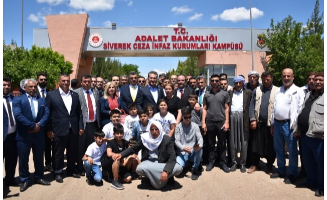 Mustafa Sarıgül'den, ABD Büyükelçisinin ziyaretlerine tepki