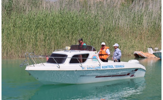 Atatürk Barajı göletinde av yasağı denetimleri dronla yapılıyor