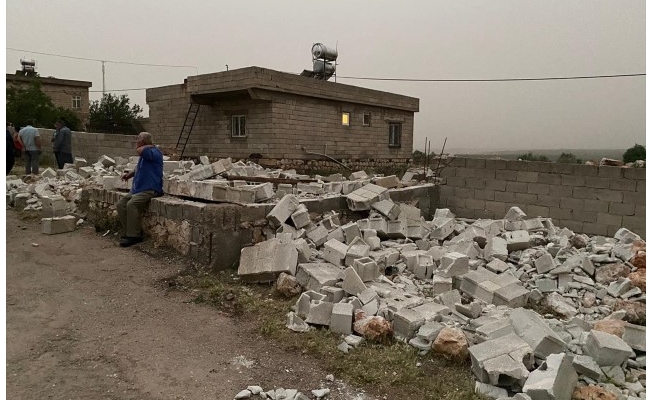 Gaziantep'te bina duvarı çöktü: 2 çocuk öldü
