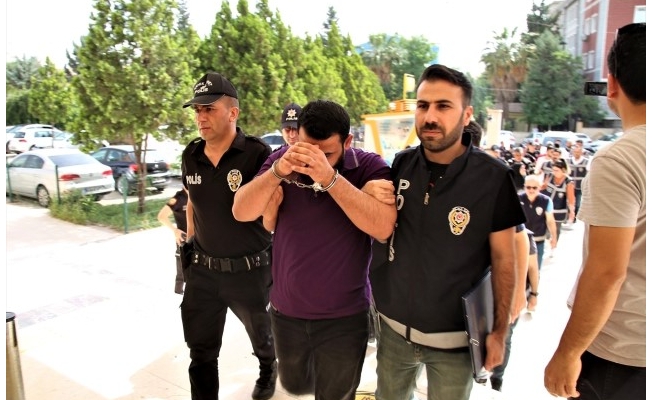 Şanlıurfa'da telefon dolandırıcılığı operasyonunda 15 şüpheli tutuklandı