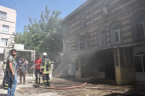Şanlıurfa'da Camide Çıkan Yangın Hasara Neden Oldu