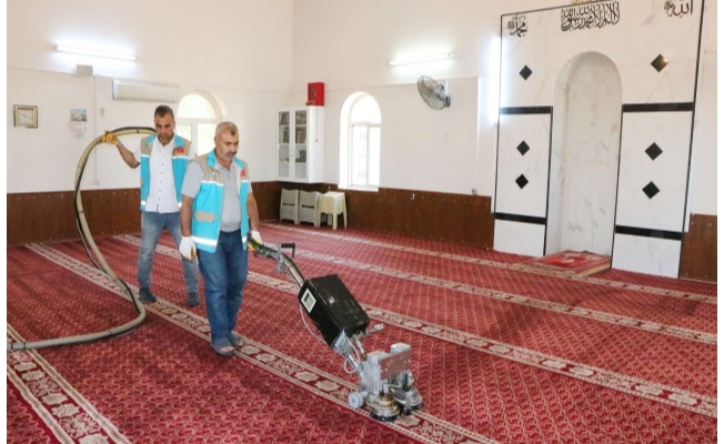 Haliliye’de ibadethaneler bayrama hazırlanıyor