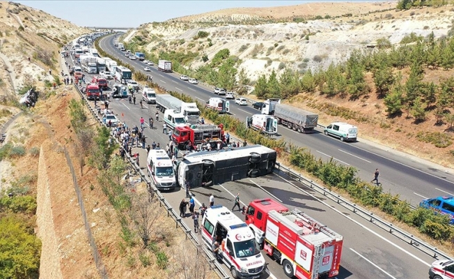Gaziantep'teki trafik kazasına karışan otobüs hız sınırını aşmış