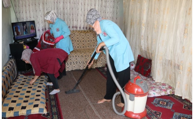 Karaköprü'de yaşlı vatandaşlara evde bakım desteği
