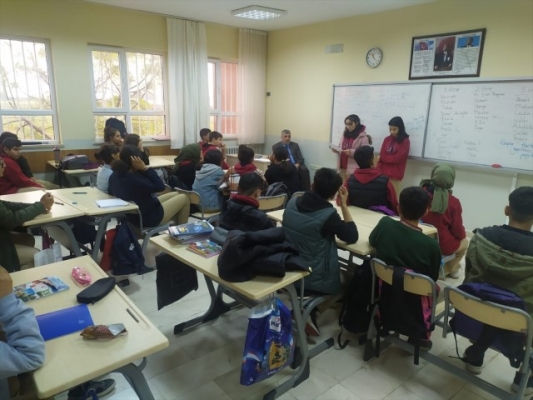 Viranşehir'de bağımlılıkla mücadele semineri düzenlendi