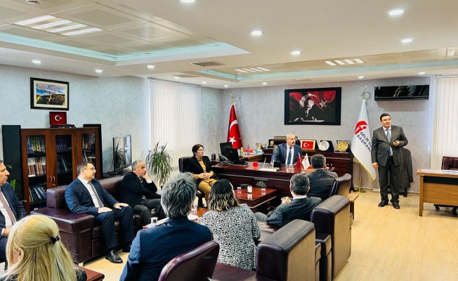 Bakan Yardımcısı Gürcan, Vergi Dairesi Başkanı Tekin'i Ziyaret Etti