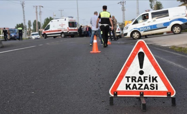 Siverek'te devrilen otomobildeki 1 kişi öldü, 5 kişi yaralandı