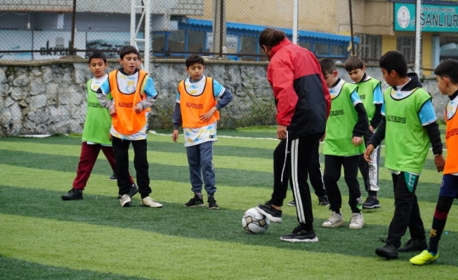 Haliliye Belediyesi Futbol Okulu ile Geleceğin Yıldızları Yetişiyor