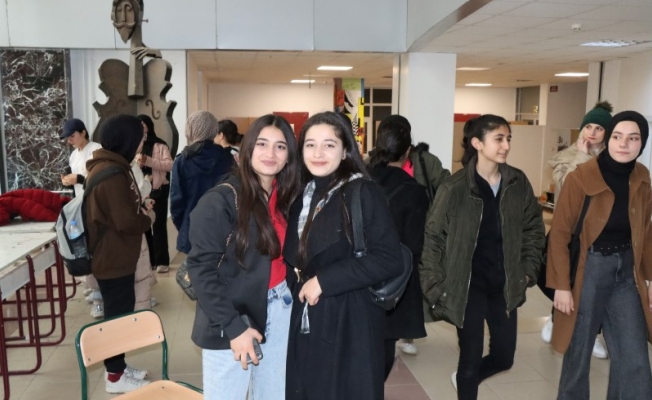 Şanlıurfalı gençler Büyükşehir ile üniversiteyi tanıyor