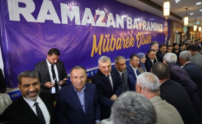 AK Parti'de Şanlıurfa Milletvekili Adayları Vatandaşlarla Bayramlaştı