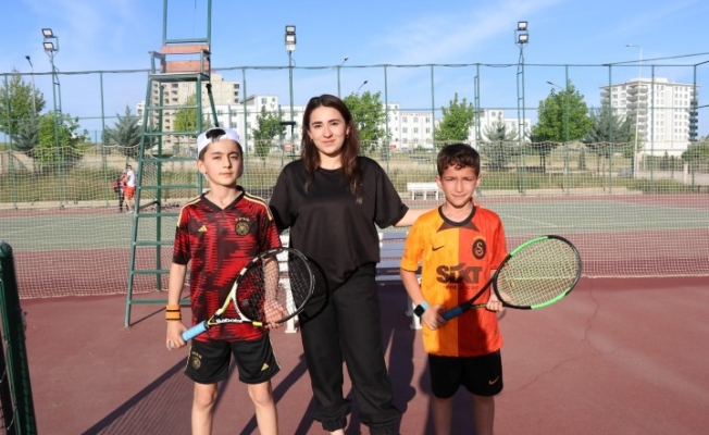 Büyükşehir’den 19 Mayıs Tenis Turnuvası