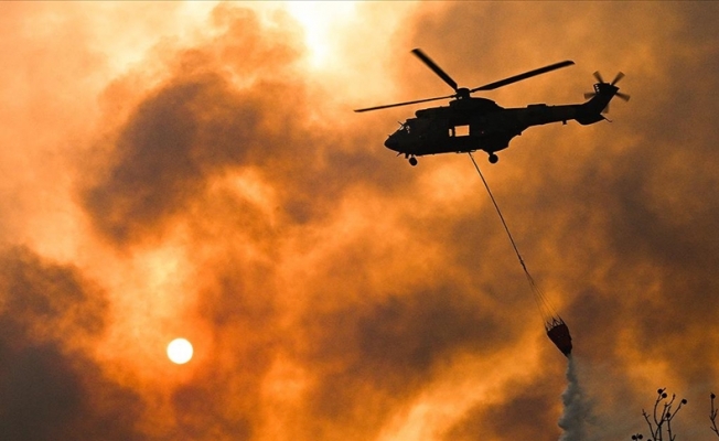 İzmir'de orman yangınlarına müdahale ediliyor