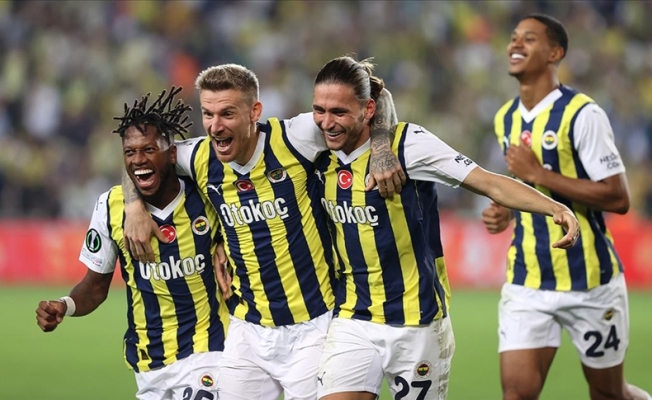 Fenerbahçe, Avrupa'da gruplara galibiyetle başladı