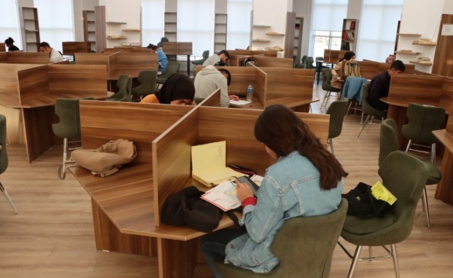 Şanlıurfa'da ara tatilde kütüphanelere yoğun ilgi